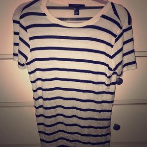 b&w striped tee shirt